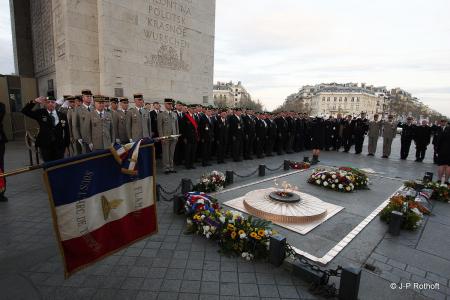 Commémoration de la guerre d'Algérie 5 décembre 2016 Ranimage-de-la-flamme